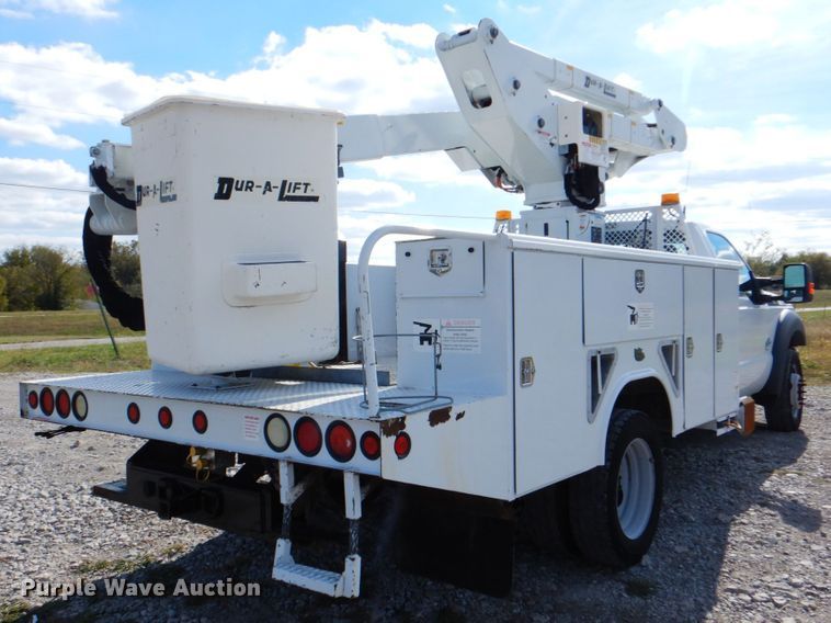 image for item JN9070 2011 Ford F550 Super Duty XL  bucket truck