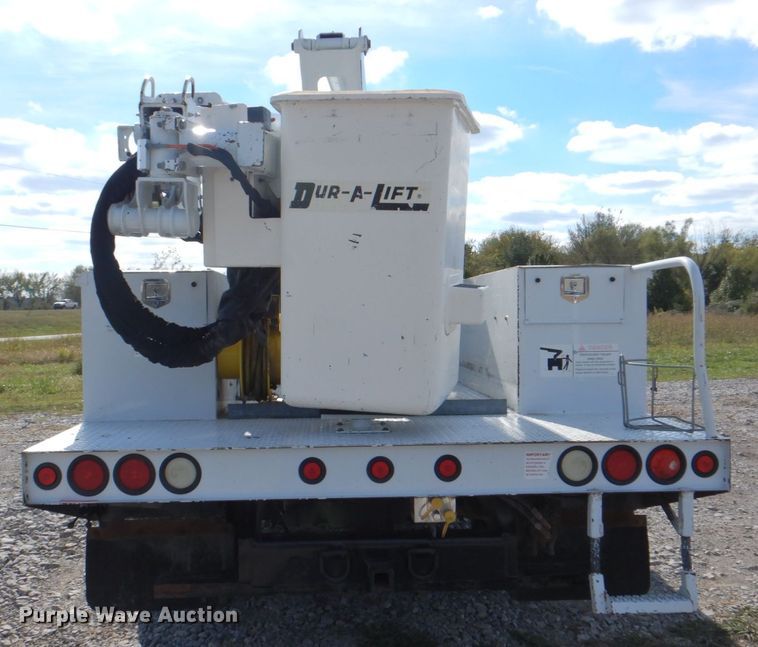 image for item JN9070 2011 Ford F550 Super Duty XL  bucket truck