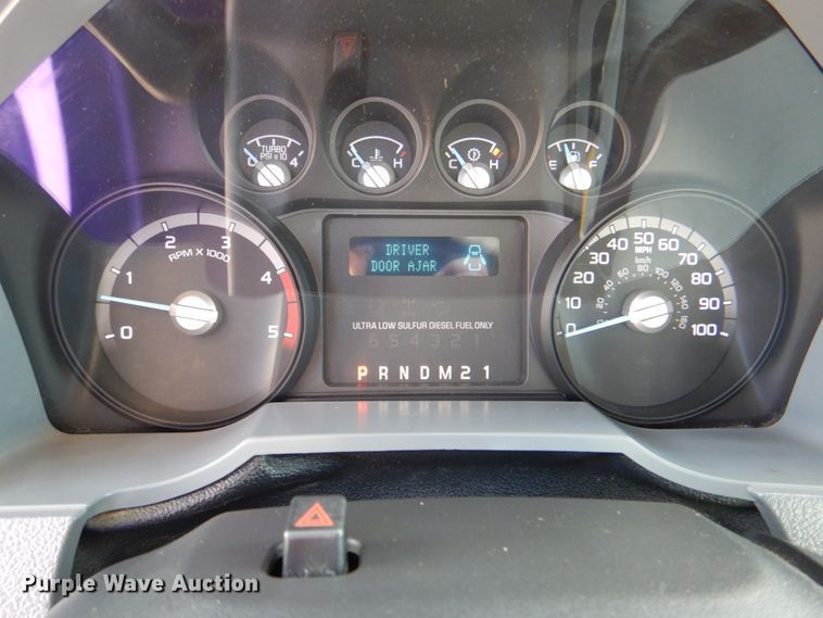 image for item JN9070 2011 Ford F550 Super Duty XL  bucket truck