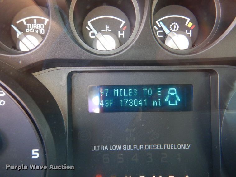 image for item JN9070 2011 Ford F550 Super Duty XL  bucket truck