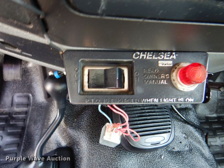 image for item JN9070 2011 Ford F550 Super Duty XL  bucket truck