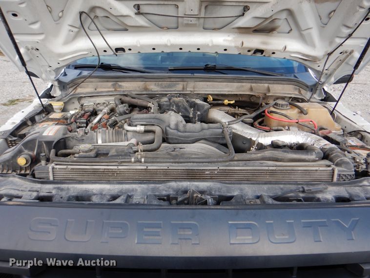 image for item JN9070 2011 Ford F550 Super Duty XL  bucket truck