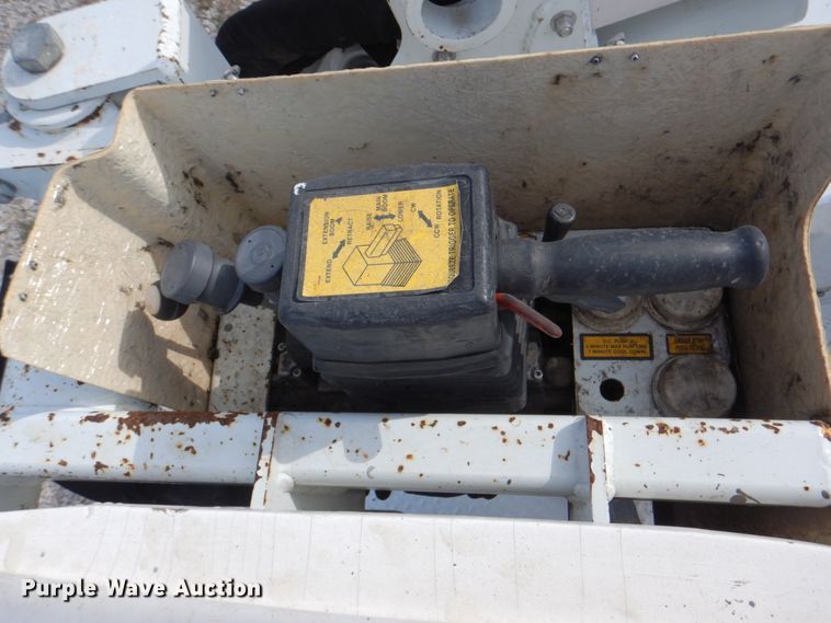 image for item JN9070 2011 Ford F550 Super Duty XL  bucket truck