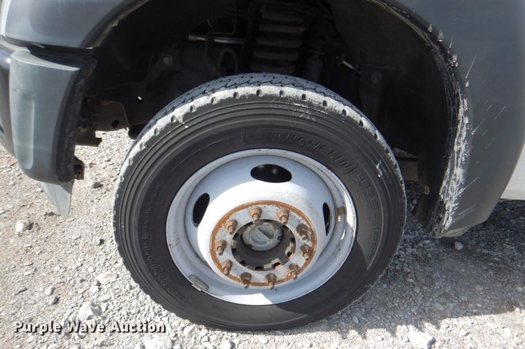 image for item JN9070 2011 Ford F550 Super Duty XL  bucket truck