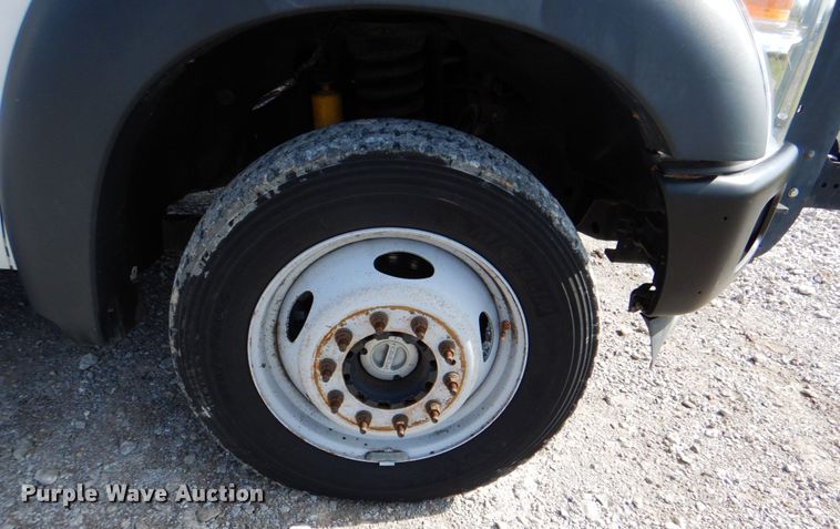 image for item JN9070 2011 Ford F550 Super Duty XL  bucket truck