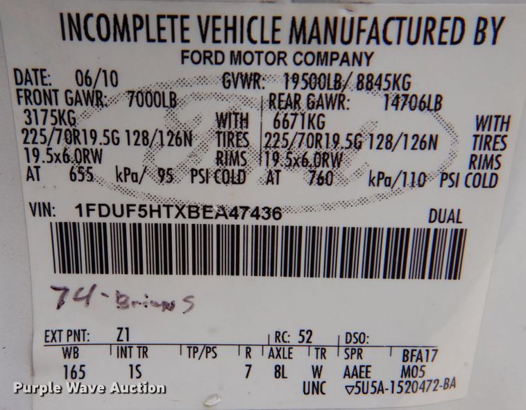 image for item JN9070 2011 Ford F550 Super Duty XL  bucket truck