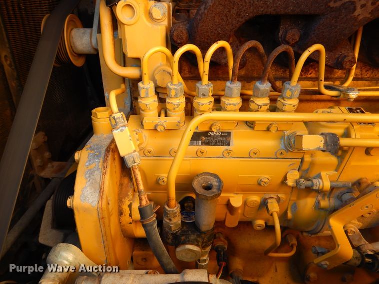 image for item JN9083 2001 John Deere 624H  wheel loader