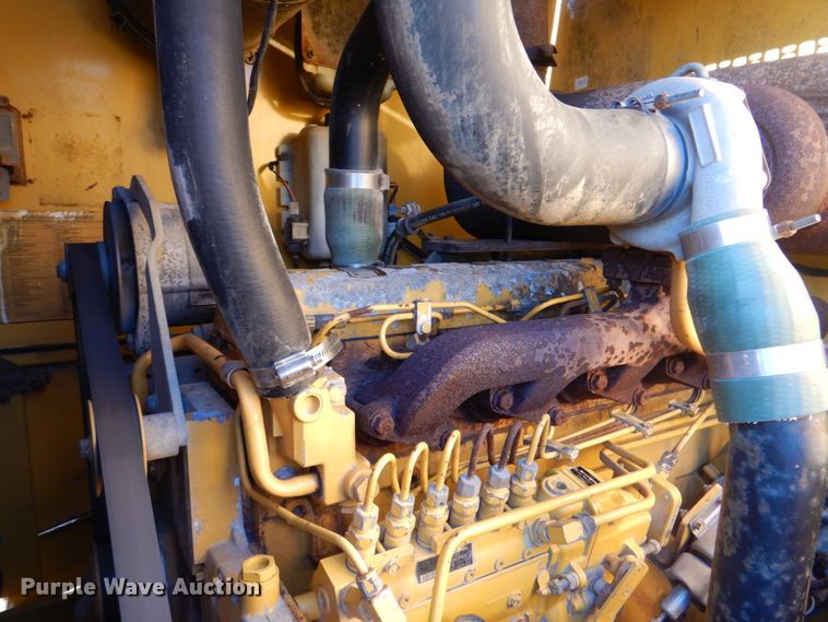 image for item JN9083 2001 John Deere 624H  wheel loader