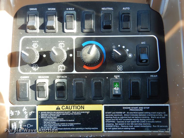 image for item JN9083 2001 John Deere 624H  wheel loader