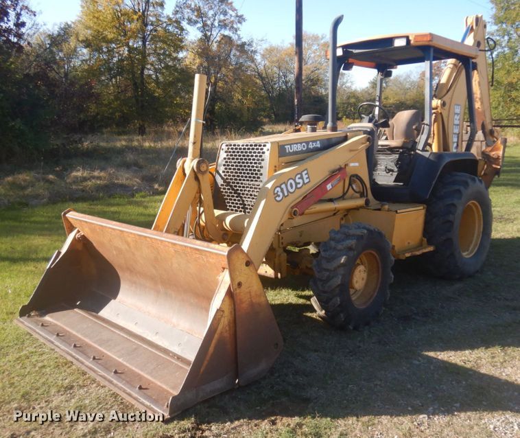 image for item JZ9791 1999 John Deere 310SE  backhoe