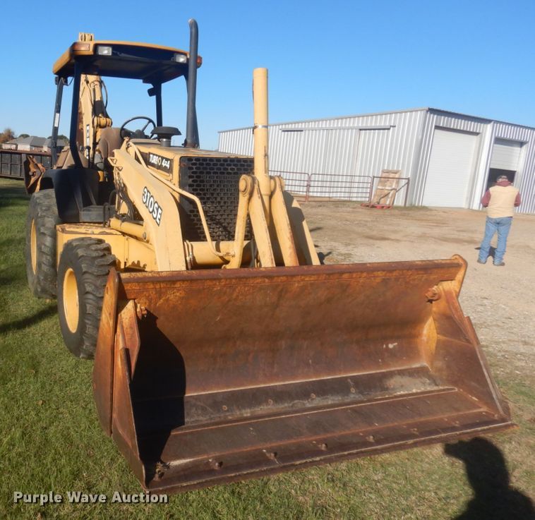 image for item JZ9791 1999 John Deere 310SE  backhoe