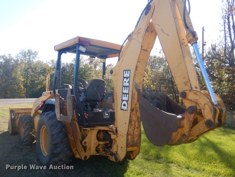 image for item JZ9791 1999 John Deere 310SE  backhoe