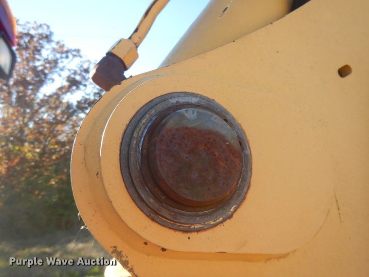 image for item JZ9791 1999 John Deere 310SE  backhoe