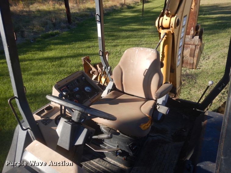 image for item JZ9791 1999 John Deere 310SE  backhoe