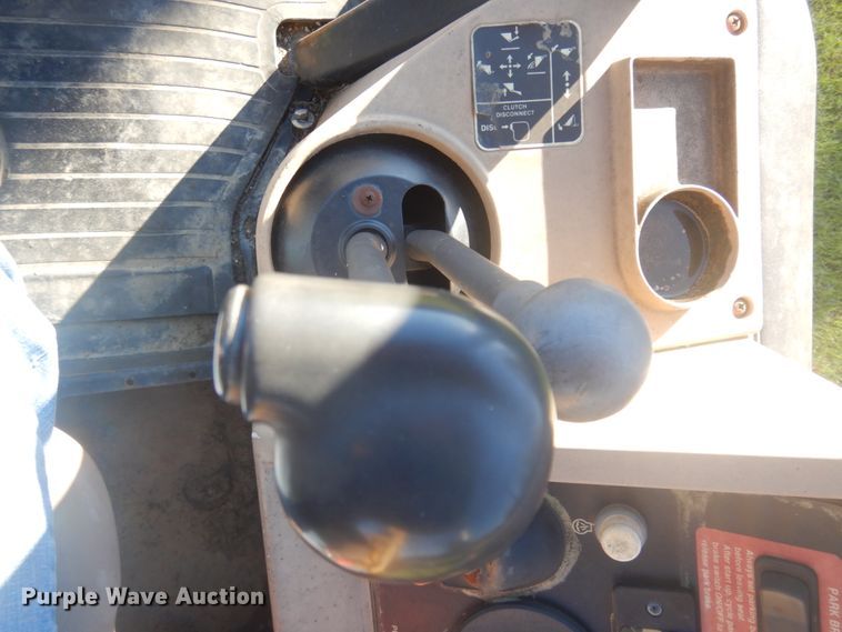 image for item JZ9791 1999 John Deere 310SE  backhoe