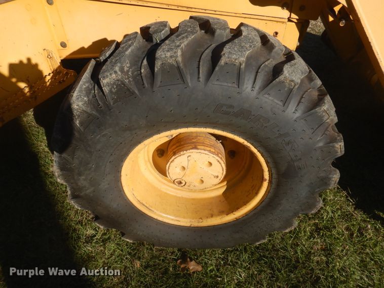 image for item JZ9791 1999 John Deere 310SE  backhoe