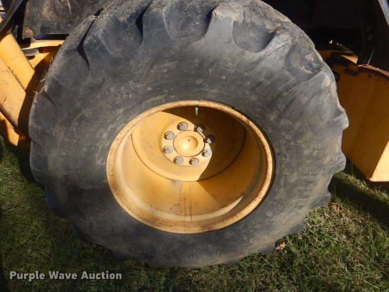 image for item JZ9791 1999 John Deere 310SE  backhoe