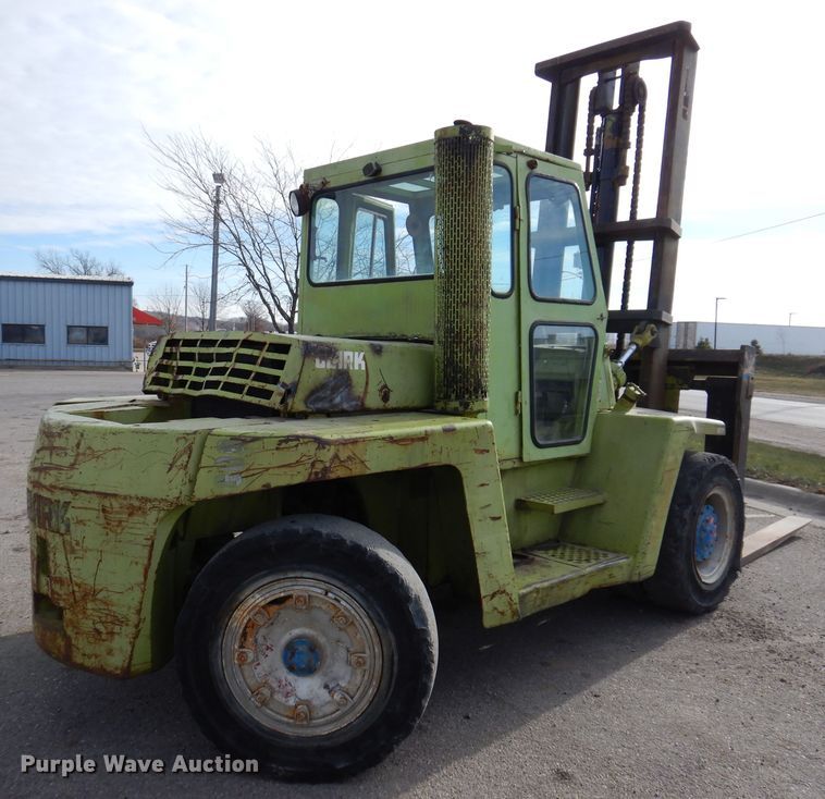 image for item KH9150 Clark C500  forklift