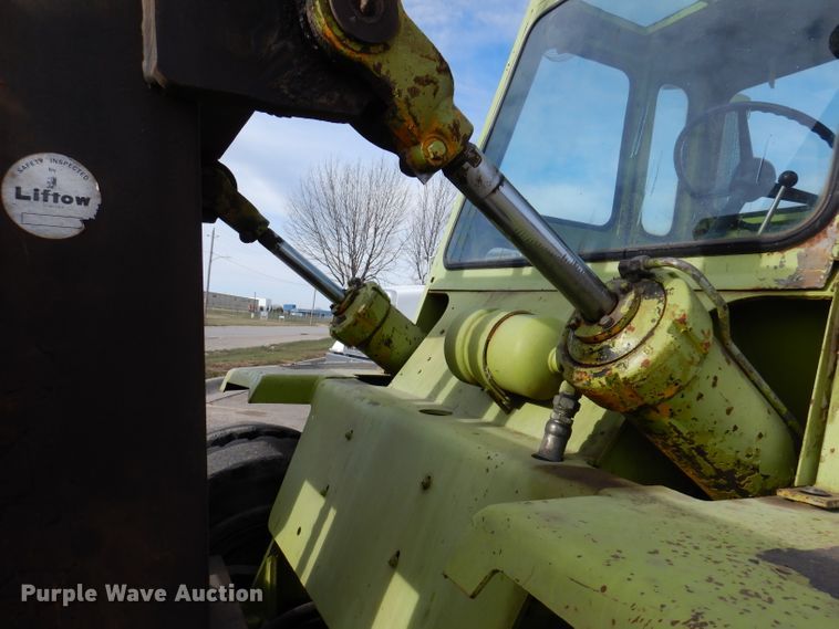 image for item KH9150 Clark C500  forklift