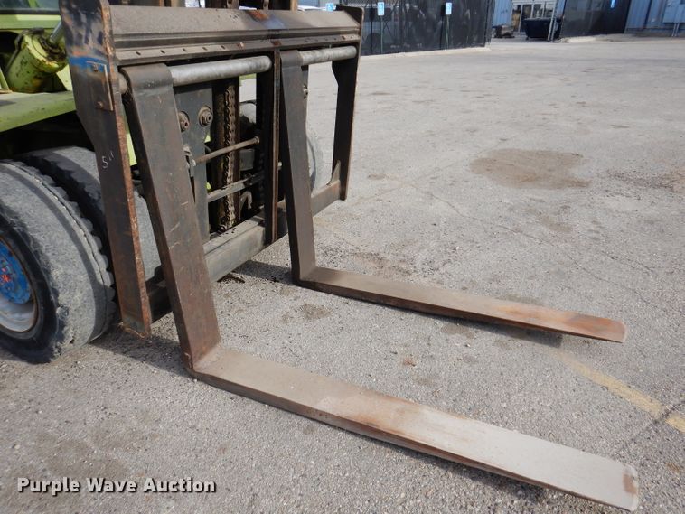 image for item KH9150 Clark C500  forklift