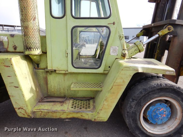 image for item KH9150 Clark C500  forklift