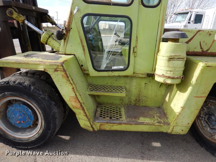 image for item KH9150 Clark C500  forklift