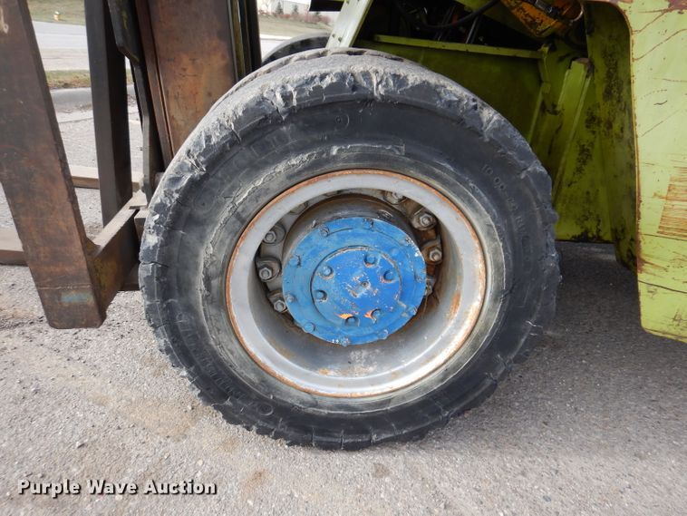 image for item KH9150 Clark C500  forklift