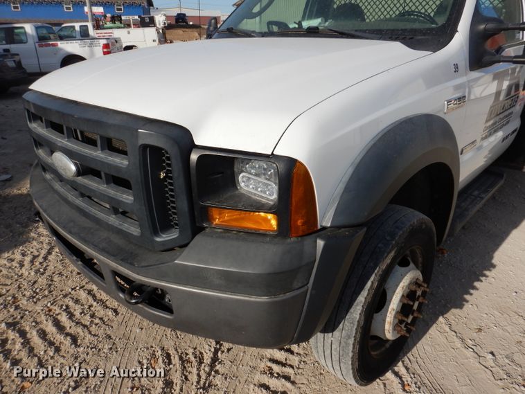 image for item KH9152 2007 Ford F450 Super Duty  flatbed truck