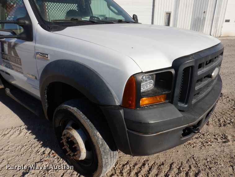 image for item KH9152 2007 Ford F450 Super Duty  flatbed truck