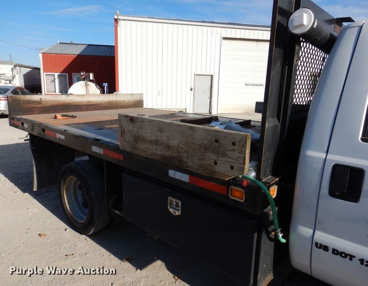 image for item KH9152 2007 Ford F450 Super Duty  flatbed truck