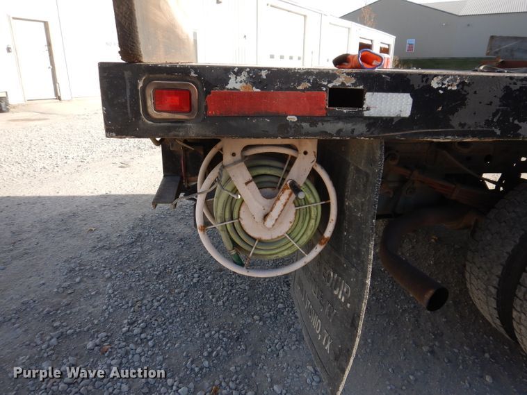 image for item KH9152 2007 Ford F450 Super Duty  flatbed truck