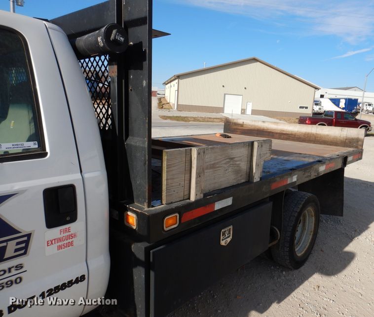 image for item KH9152 2007 Ford F450 Super Duty  flatbed truck
