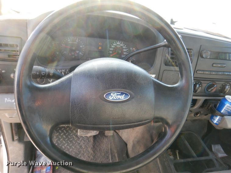 image for item KH9152 2007 Ford F450 Super Duty  flatbed truck