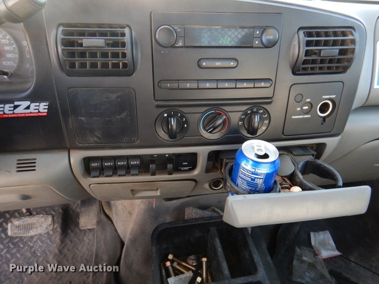 image for item KH9152 2007 Ford F450 Super Duty  flatbed truck