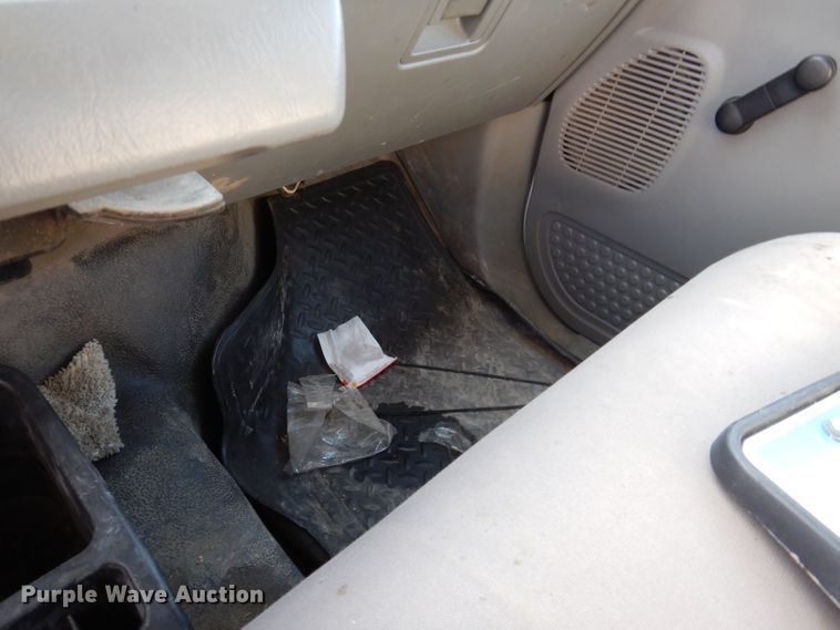 image for item KH9152 2007 Ford F450 Super Duty  flatbed truck