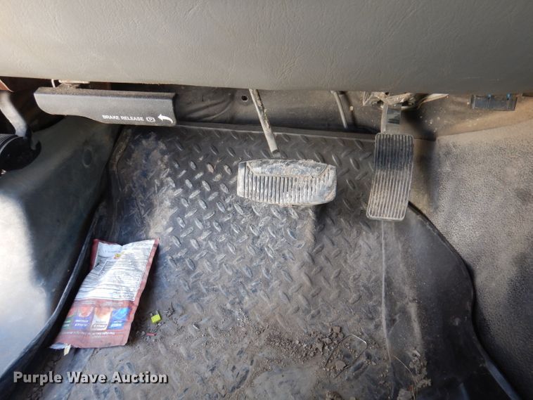 image for item KH9152 2007 Ford F450 Super Duty  flatbed truck