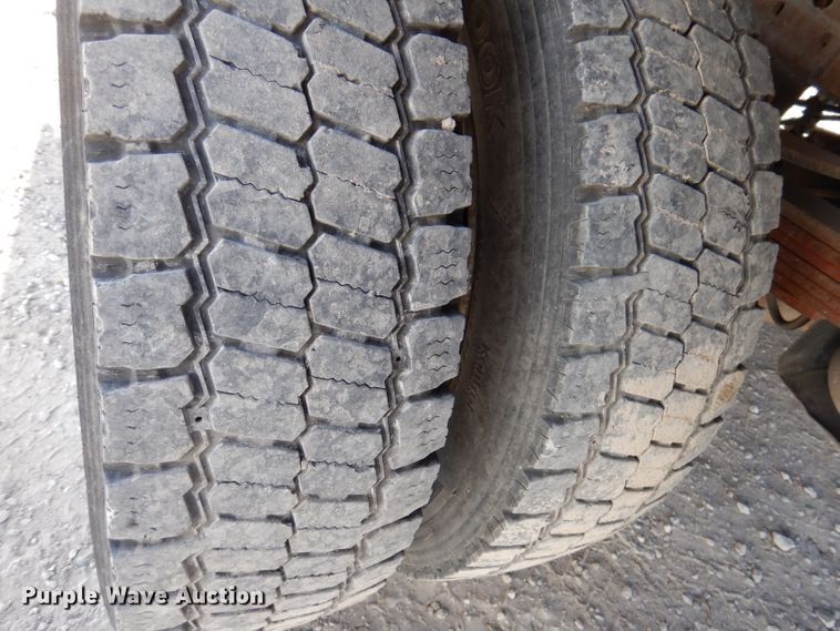 image for item KH9152 2007 Ford F450 Super Duty  flatbed truck