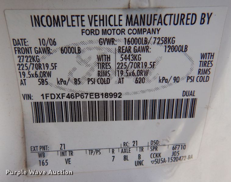 image for item KH9152 2007 Ford F450 Super Duty  flatbed truck