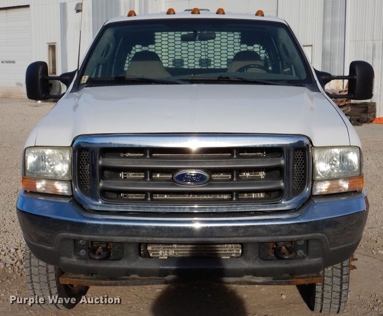 image for item KH9153 2003 Ford F550 Super Duty  Crew Cab flatbed truck