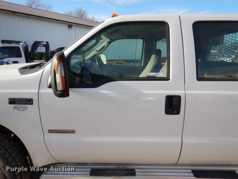 image for item KH9153 2003 Ford F550 Super Duty  Crew Cab flatbed truck