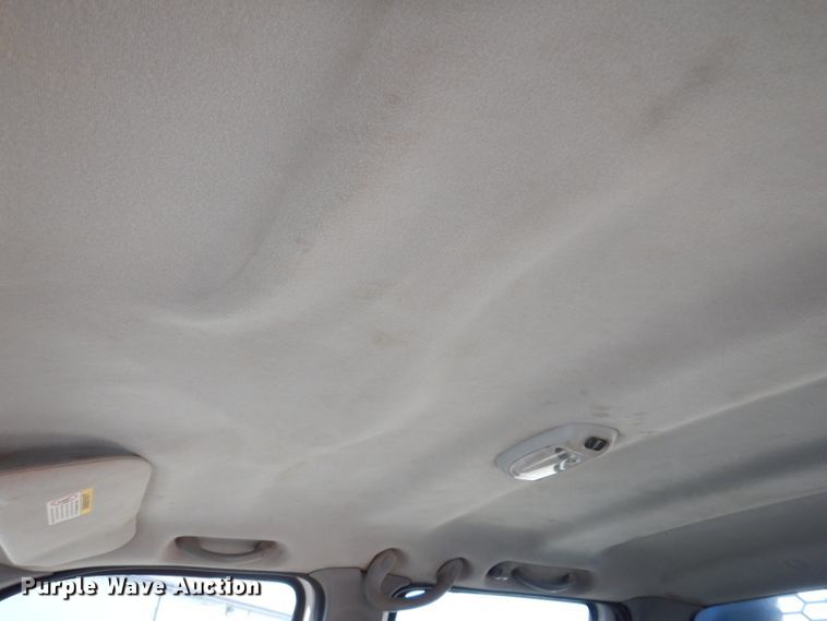 image for item KH9153 2003 Ford F550 Super Duty  Crew Cab flatbed truck