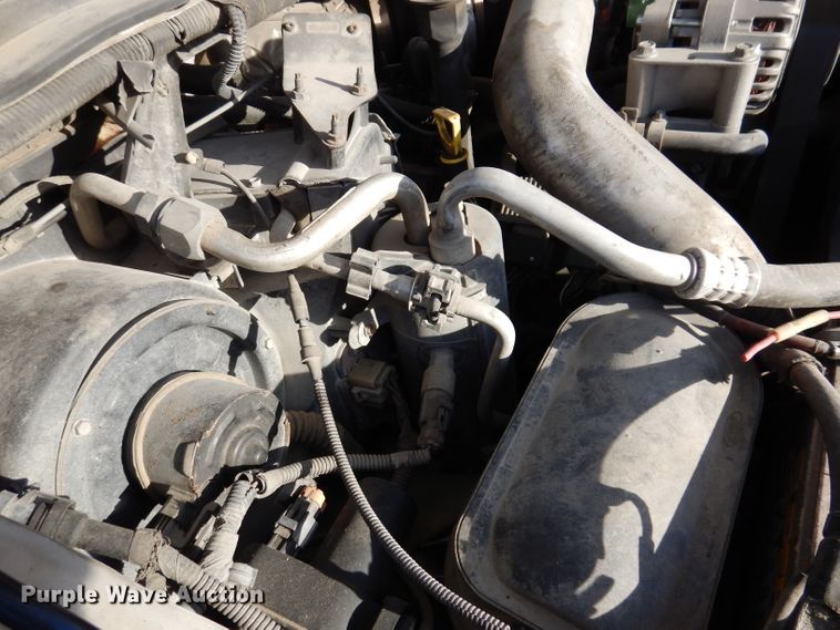 image for item KH9153 2003 Ford F550 Super Duty  Crew Cab flatbed truck