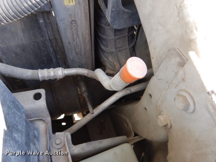 image for item KH9153 2003 Ford F550 Super Duty  Crew Cab flatbed truck