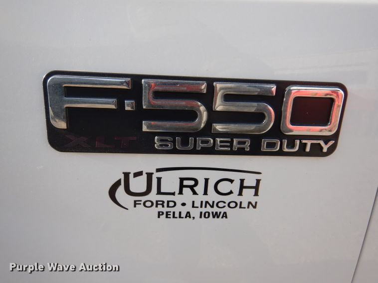 image for item KH9153 2003 Ford F550 Super Duty  Crew Cab flatbed truck