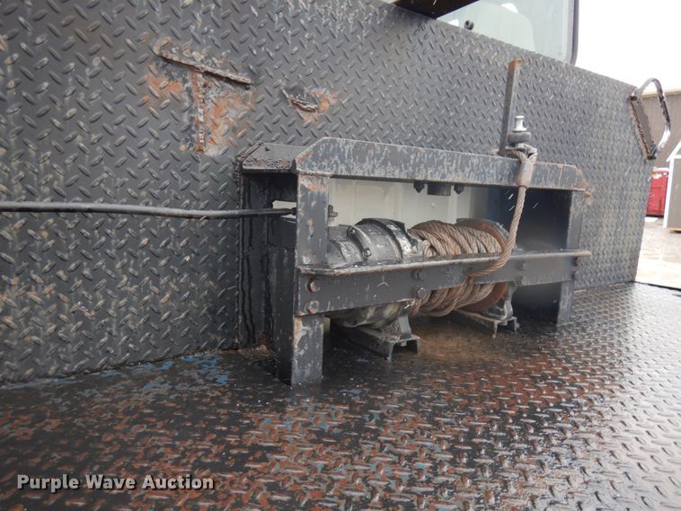 image for item KK9705 2007 Freightliner Business Class M2  rollback truck