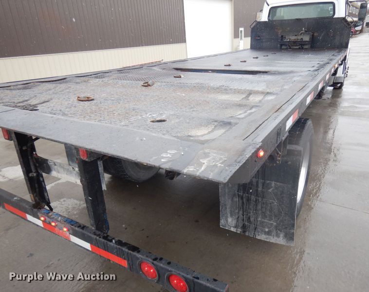 image for item KK9705 2007 Freightliner Business Class M2  rollback truck