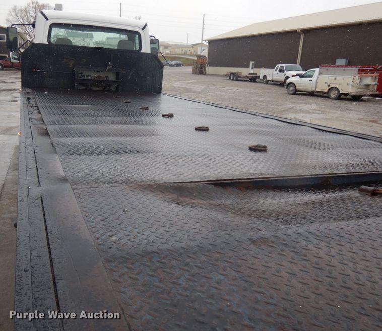 image for item KK9705 2007 Freightliner Business Class M2  rollback truck