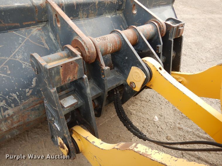 image for item KK9710 2014 Komatsu WA320-7  wheel loader