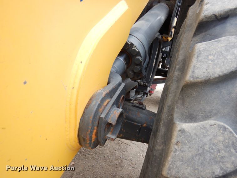 image for item KK9710 2014 Komatsu WA320-7  wheel loader
