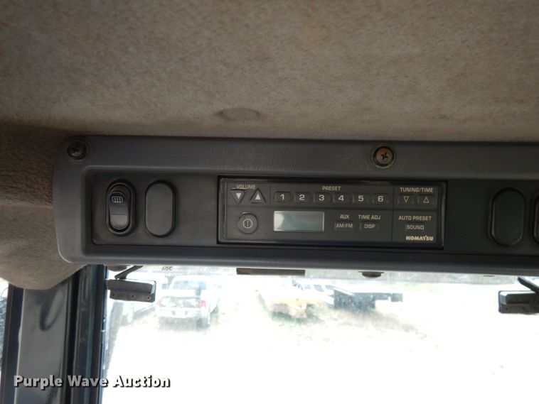 image for item KK9710 2014 Komatsu WA320-7  wheel loader